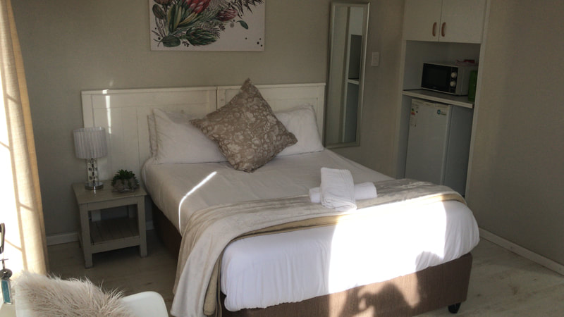 Summer Breeze  accommodation - BnB or Self Catering